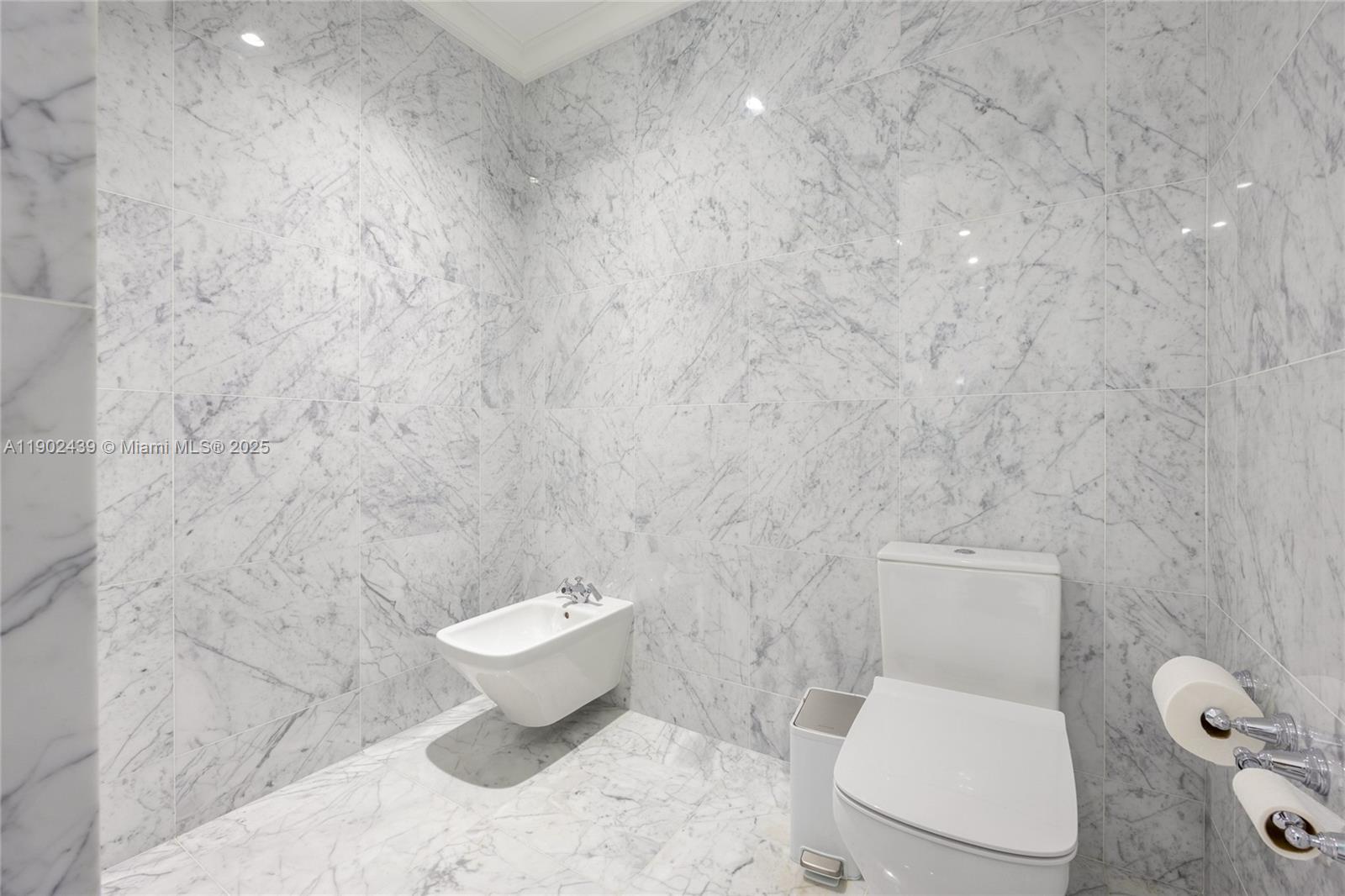 15701 COLLINS CONDO - Residential Lease