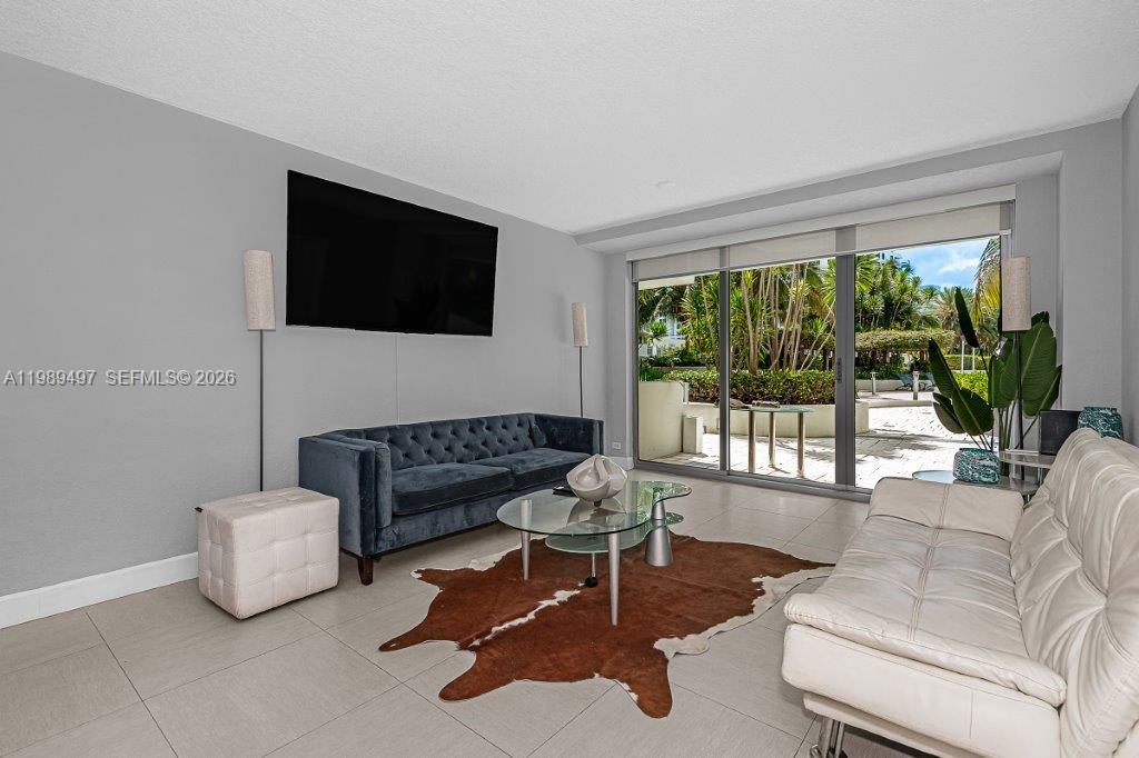 FLAMINGO SOUTH BEACH I CO - Residential Lease