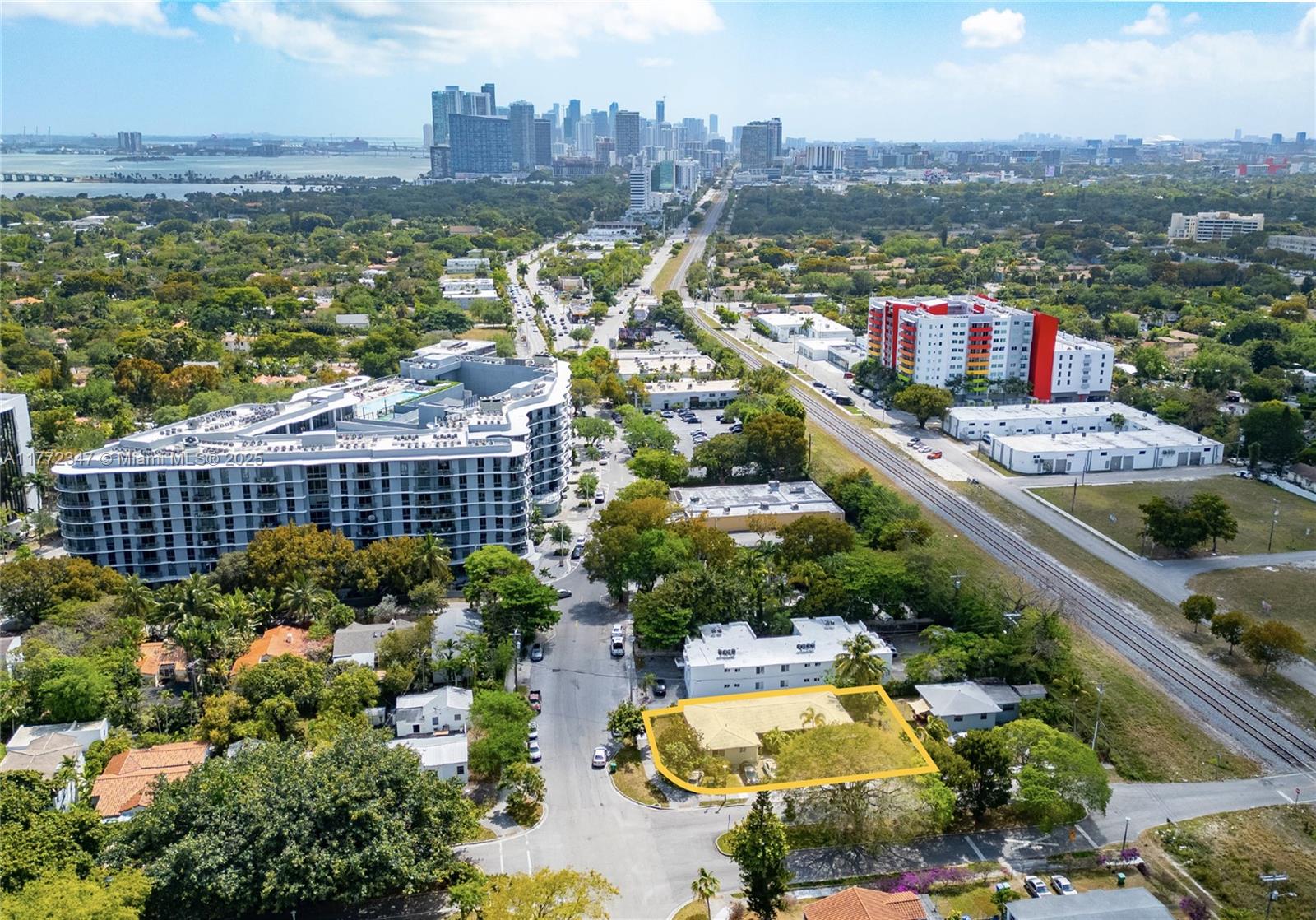 Future Re-Development Upside on High-Growth Corridor
At the crossroads of Buena Vista, Upper Eastside, MiMo, and Little Haiti, the property sits in the direct path of progress for Miami’s rapid transformation. Zoned for future redevelopment of 3X the current density, allowing for up to 5 stories and 12 units, this site is a strategic investment in one of Miami’s fastest-growing neighborhoods.
Prime Walkable Location to Neighborhood F&B
Steps from top retail and dining hotspots and Boulevard project.
Value-Add Potential / Short-Term Rental Conversion
Fully occupied and cash-flowing with opportunities to boost revenue by completing bathroom renovations, upgrading appliances, and enhancing interiors. Ideal for maximizing with Airbnb-style rental income in a high-demand location.