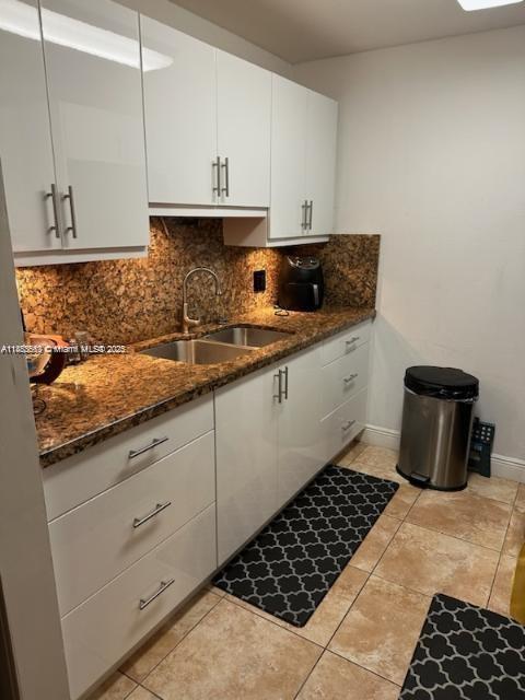 NEW HAMPTON AT CENTURY VI - Residential Lease