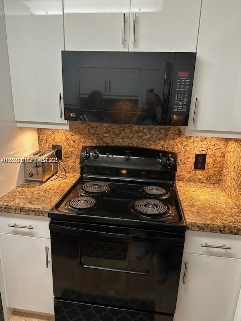 NEW HAMPTON AT CENTURY VI - Residential Lease