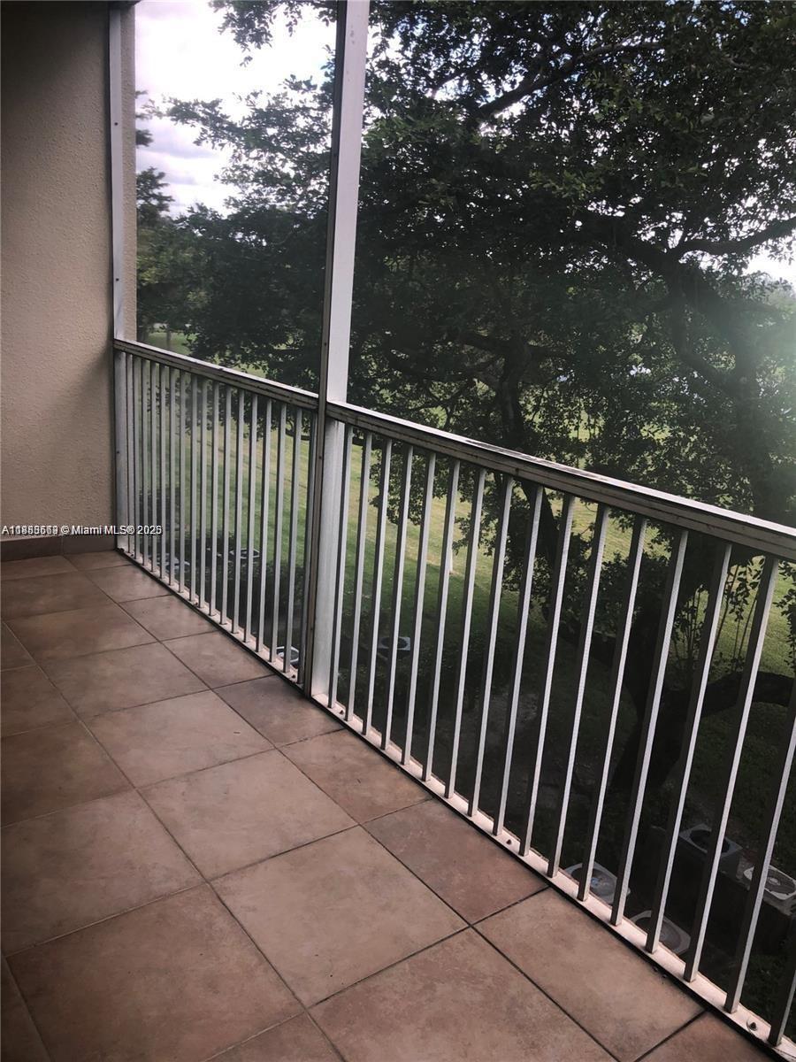 NEW HAMPTON AT CENTURY VI - Residential Lease