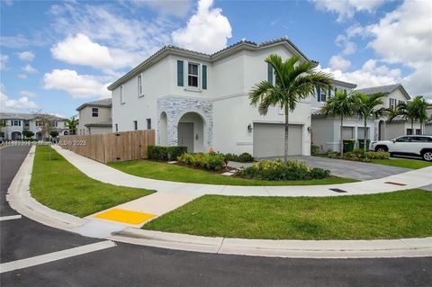 Photo of 1432 SE 26th Rd, Homestead, FL 33035 (MLS # A11877994)