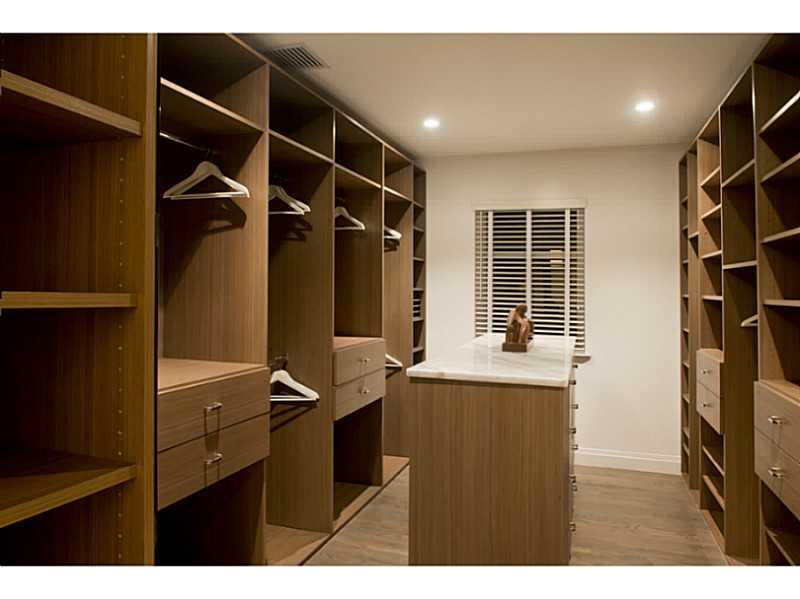 SAN MARINO ISLAND - Residential