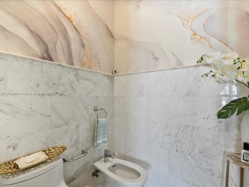 EASTERN SHORES 1ST ADDN - Residential