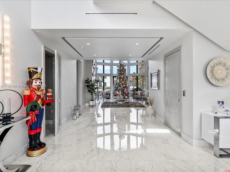 EASTERN SHORES 1ST ADDN - Residential