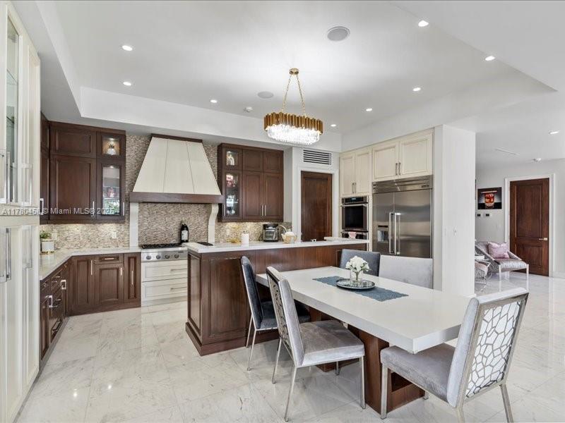 EASTERN SHORES 1ST ADDN - Residential
