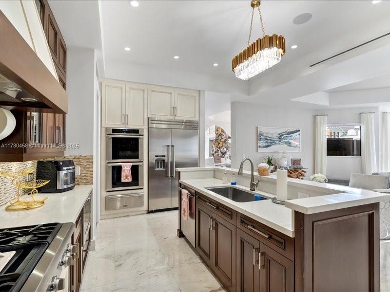 EASTERN SHORES 1ST ADDN - Residential