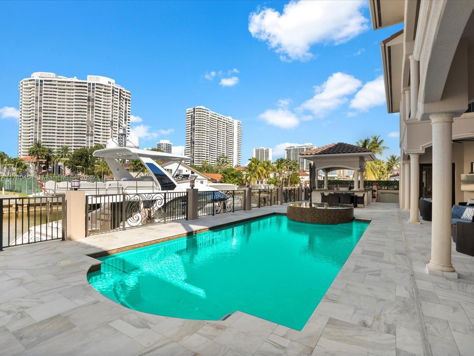 EASTERN SHORES 1ST ADDN - Residential