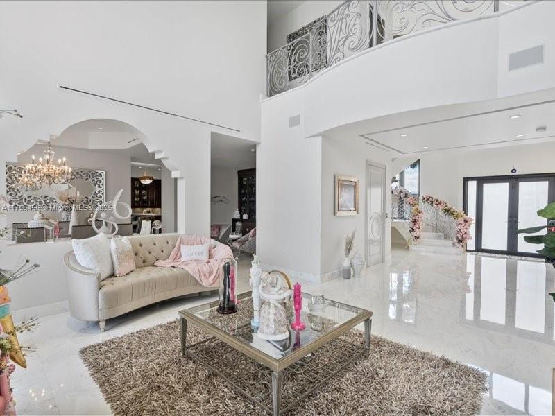 EASTERN SHORES 1ST ADDN - Residential