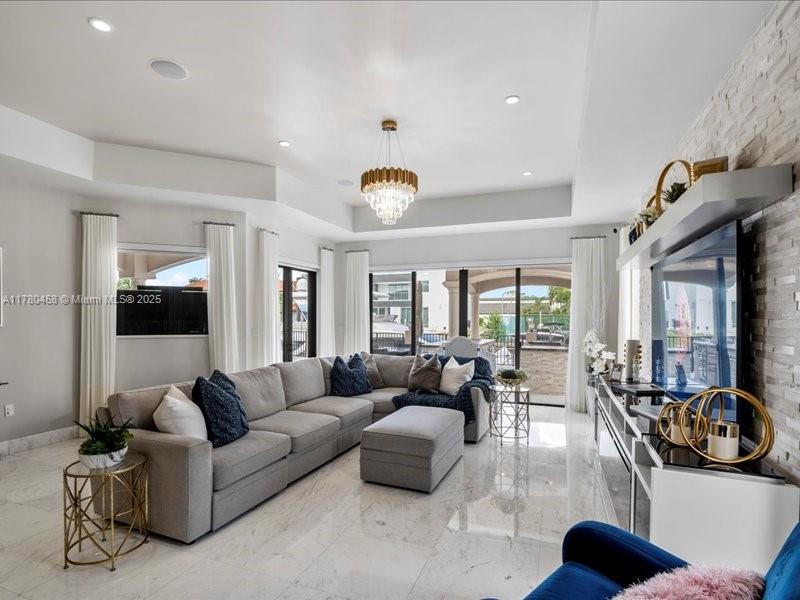 EASTERN SHORES 1ST ADDN - Residential
