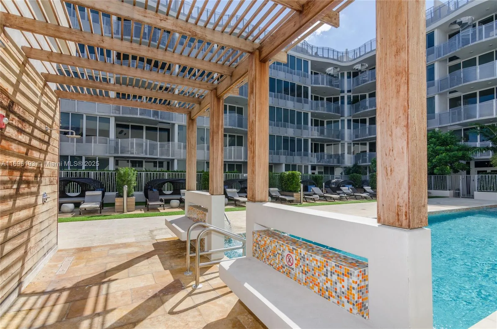 Miami Beach, Florida 33139, United States, 4 Bedrooms Bedrooms, ,5 BathroomsBathrooms,Residential,Active,31802