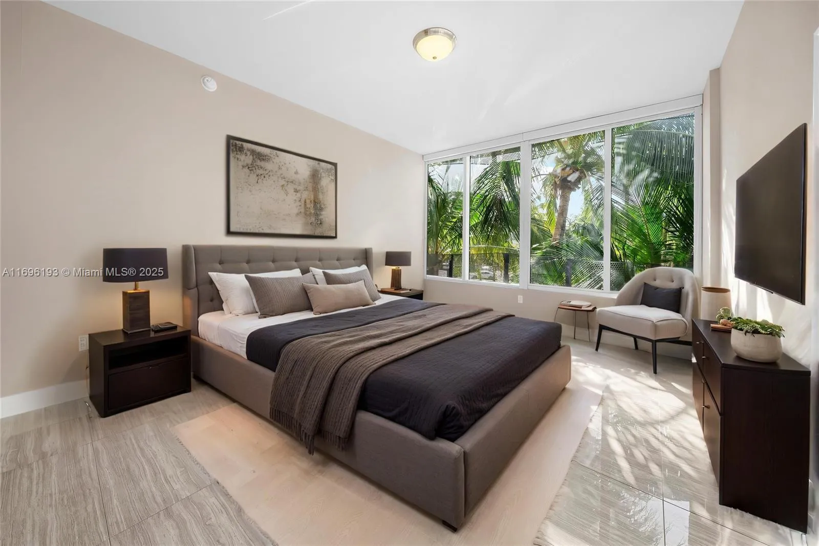 Miami Beach, Florida 33139, United States, 4 Bedrooms Bedrooms, ,5 BathroomsBathrooms,Residential,Active,31802