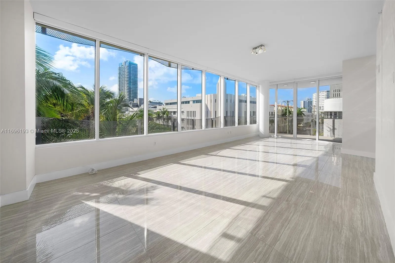 Miami Beach, Florida 33139, United States, 4 Bedrooms Bedrooms, ,5 BathroomsBathrooms,Residential,Active,31802