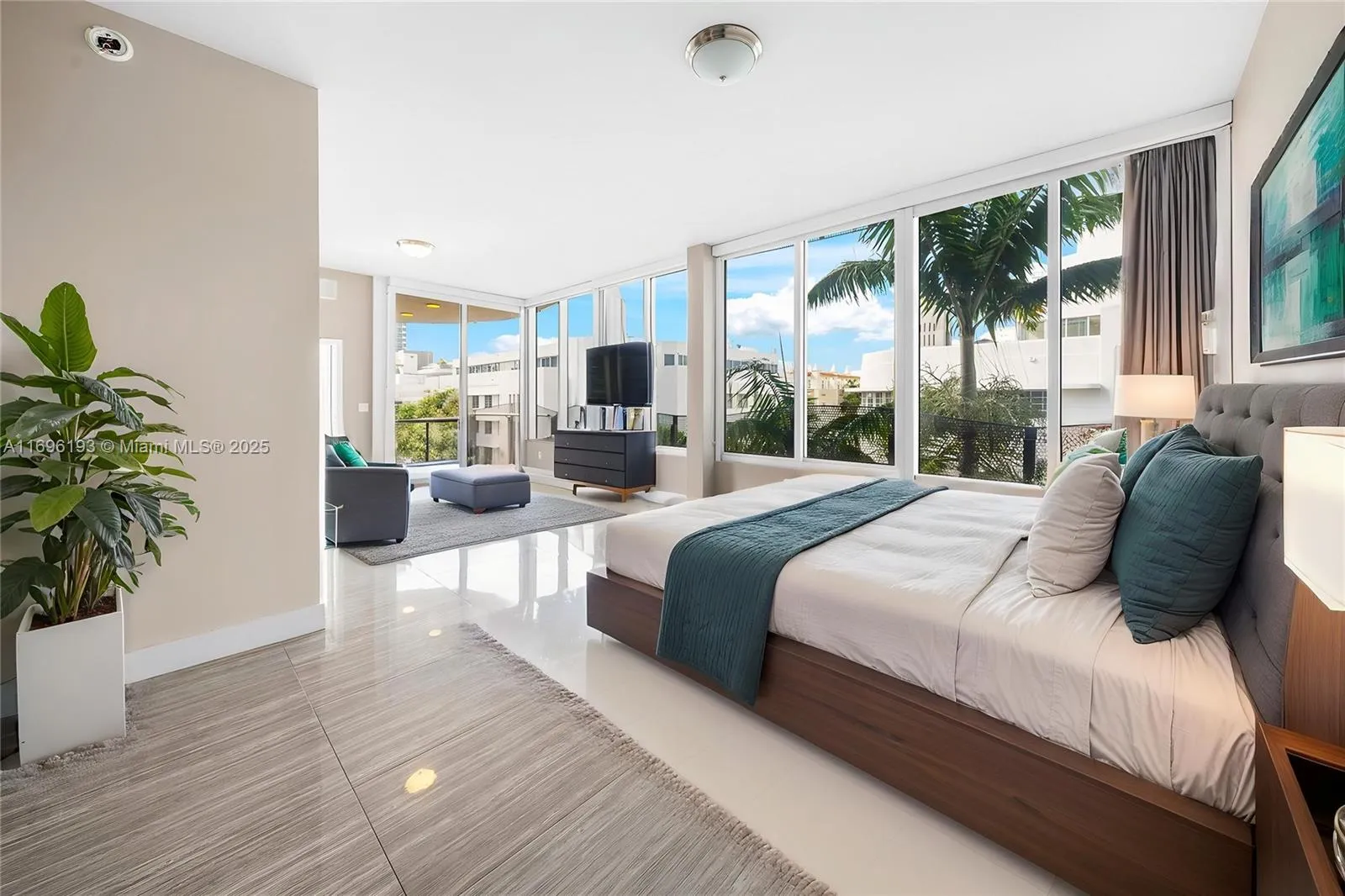 Miami Beach, Florida 33139, United States, 4 Bedrooms Bedrooms, ,5 BathroomsBathrooms,Residential,Active,31802