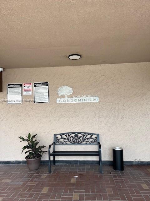 LOS ARBOLES CONDO - Residential