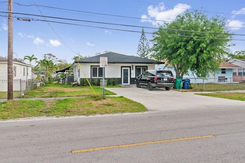 Photo of 1941 NW 151st St, Miami Gardens, FL 33054 (MLS # A11835505) Photo of 1941 NW 151st St, Miami Gardens, FL 33054 (MLS # A11835505)