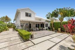 CORAL CREEK - Residential