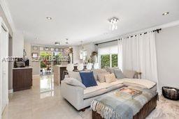 CORAL CREEK - Residential