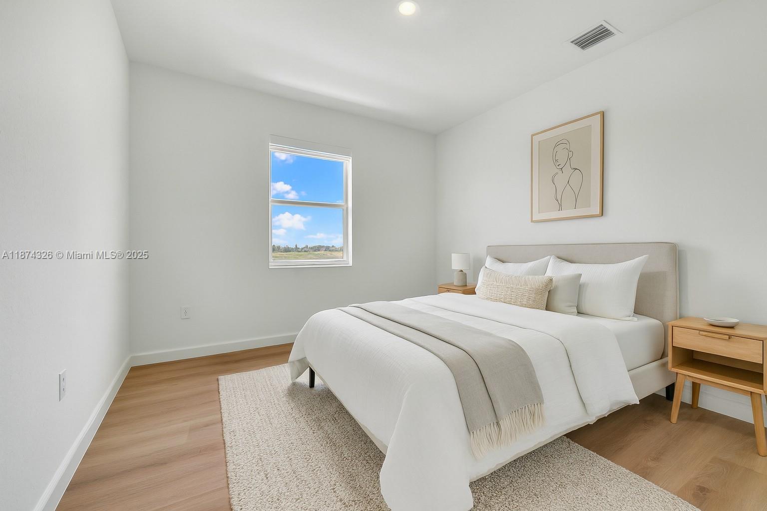 KINGS GROVE - Residential