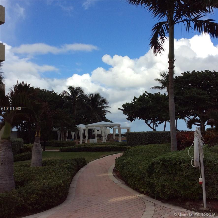 Residences On Hollywood B - Residential Lease