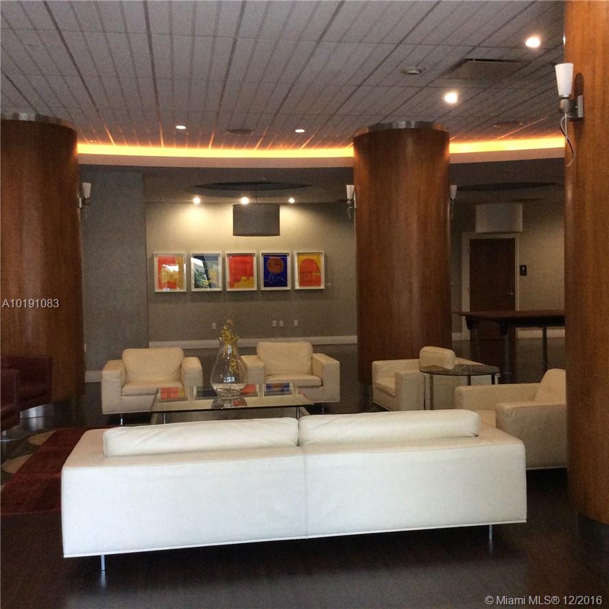 Residences On Hollywood B - Residential Lease