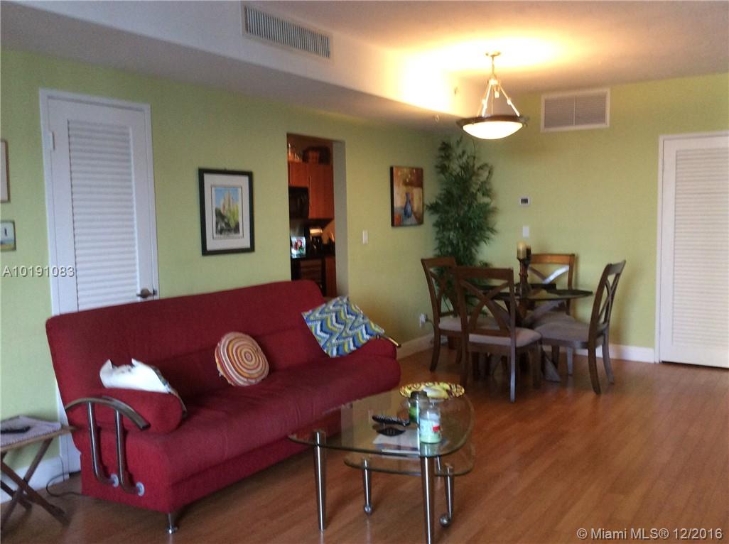 Residences On Hollywood B - Residential Lease