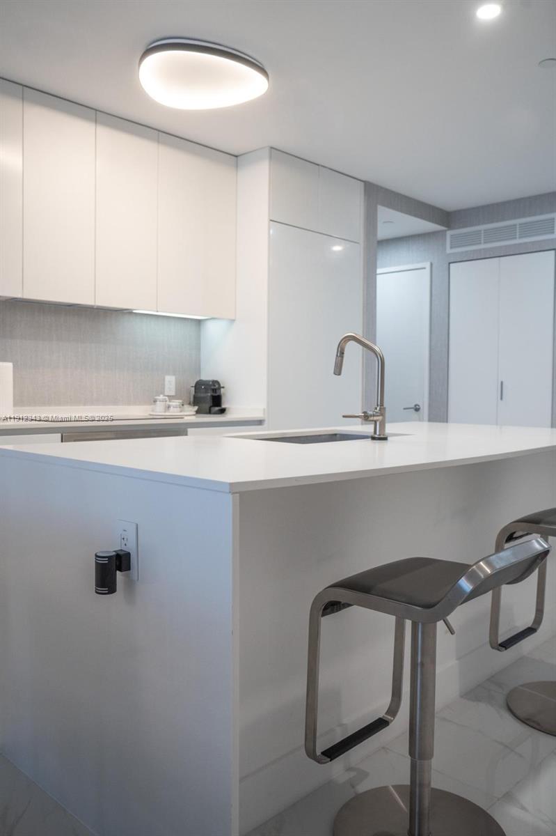 ARIA RESERVE - Residential Lease