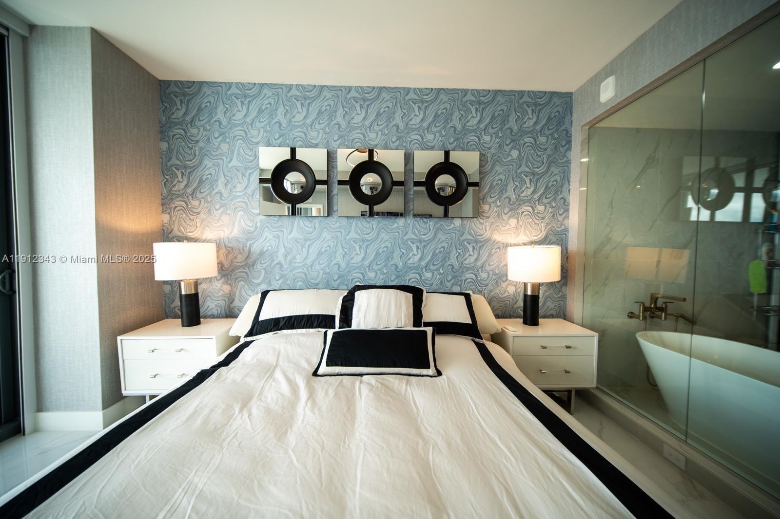 ARIA RESERVE - Residential Lease