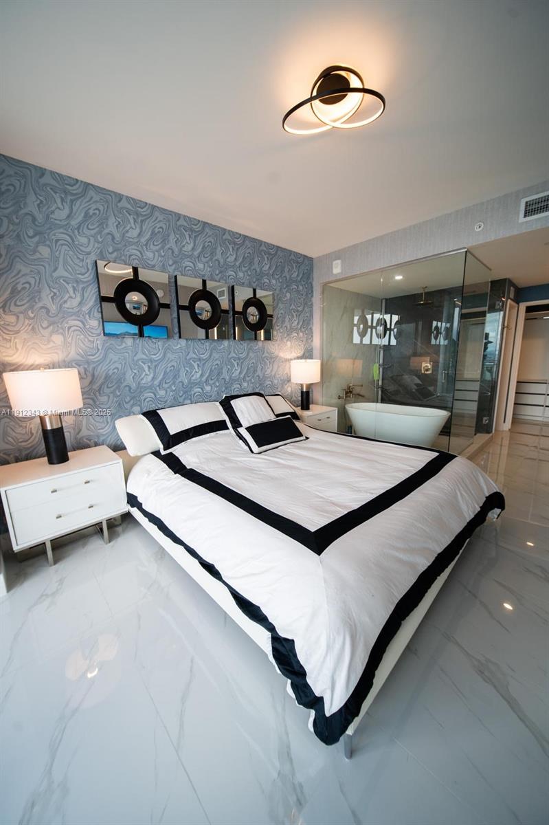 ARIA RESERVE - Residential Lease