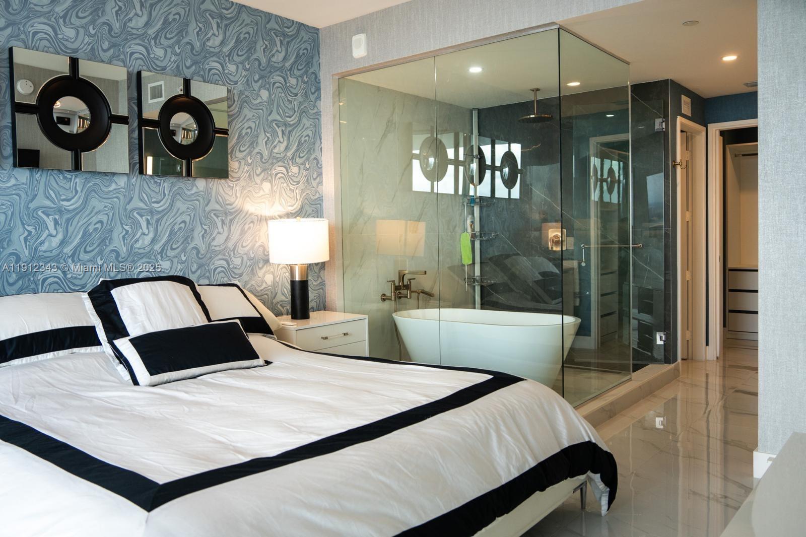 ARIA RESERVE - Residential Lease