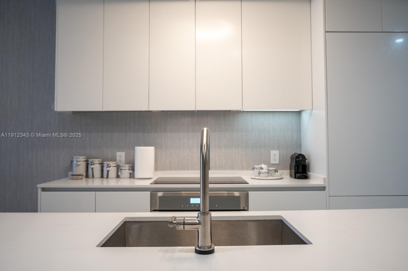 ARIA RESERVE - Residential Lease