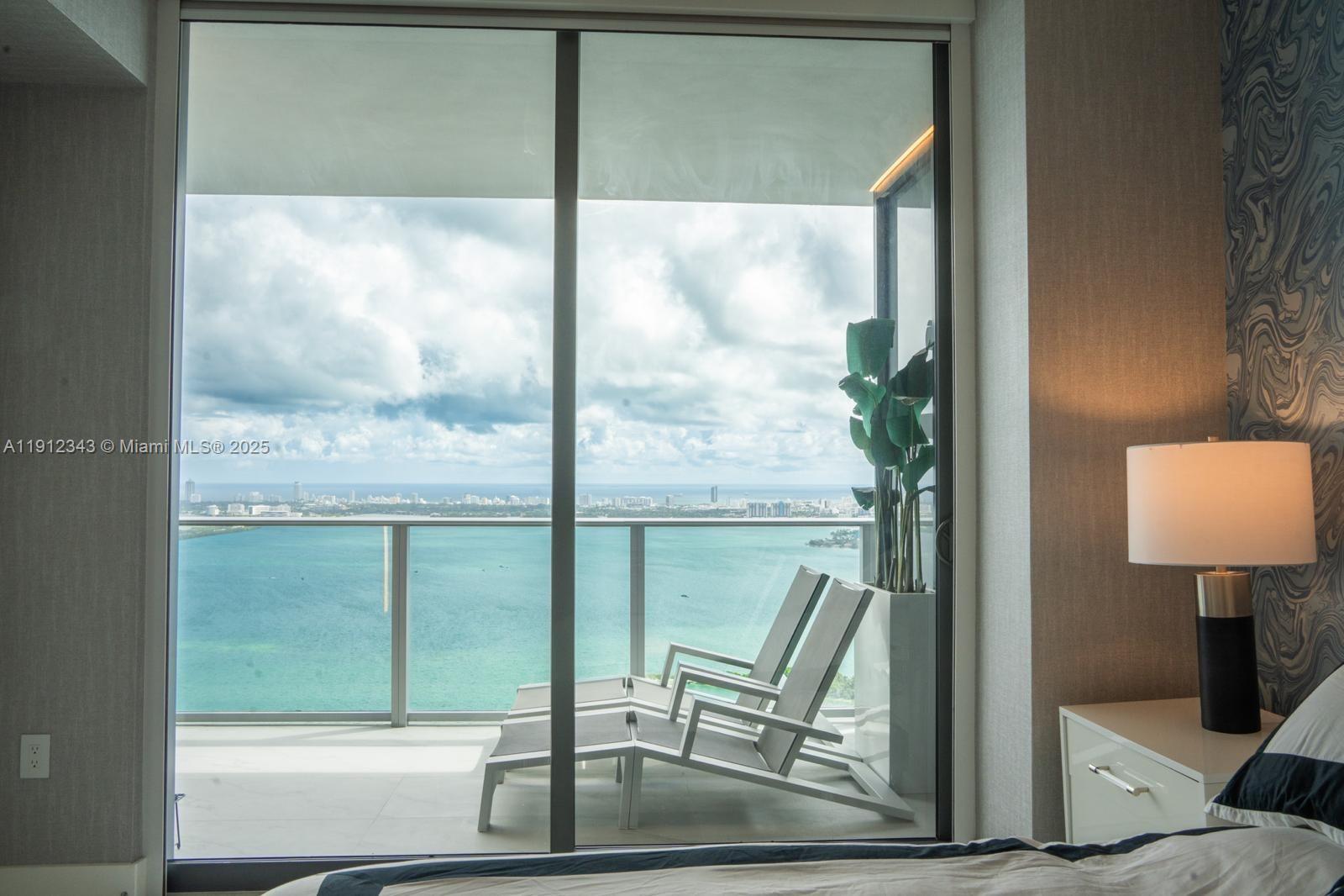 ARIA RESERVE - Residential Lease