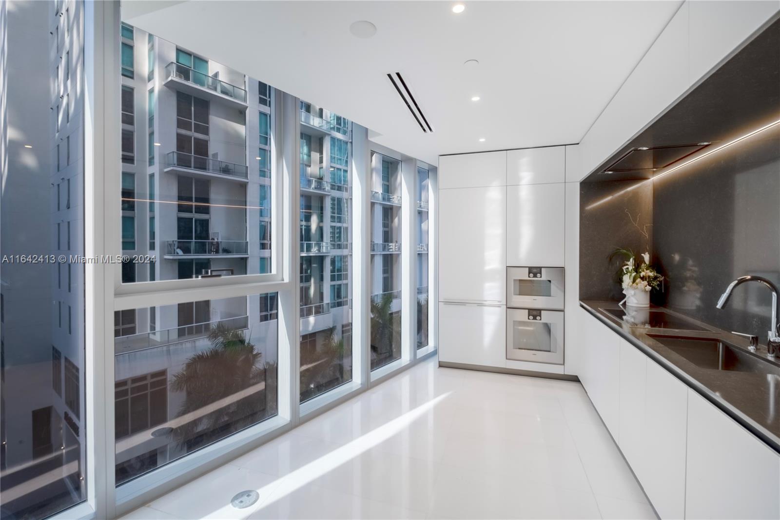 300 Biscayne Blvd Way 506