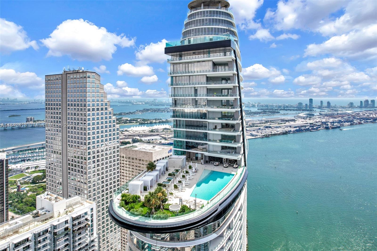 Property for Sale at 300 Biscayne Blvd Way 506, Miami, Broward County, Florida - Bedrooms: 1 
Bathrooms: 2  - $1,299,999