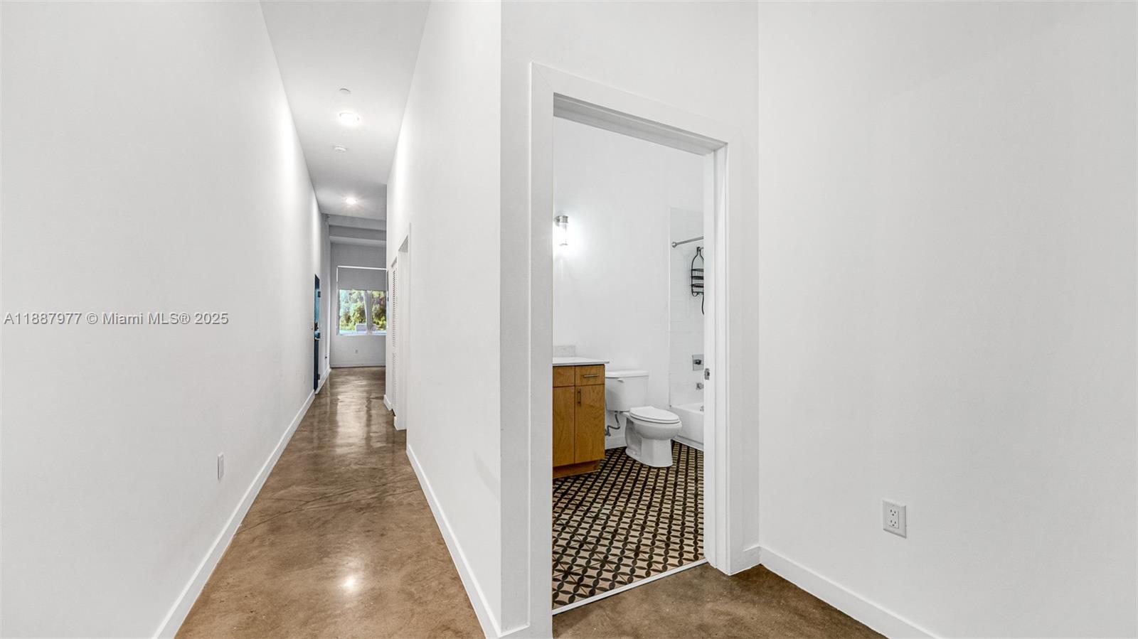 CITY OF MIAMI SOUTH - Residential Lease