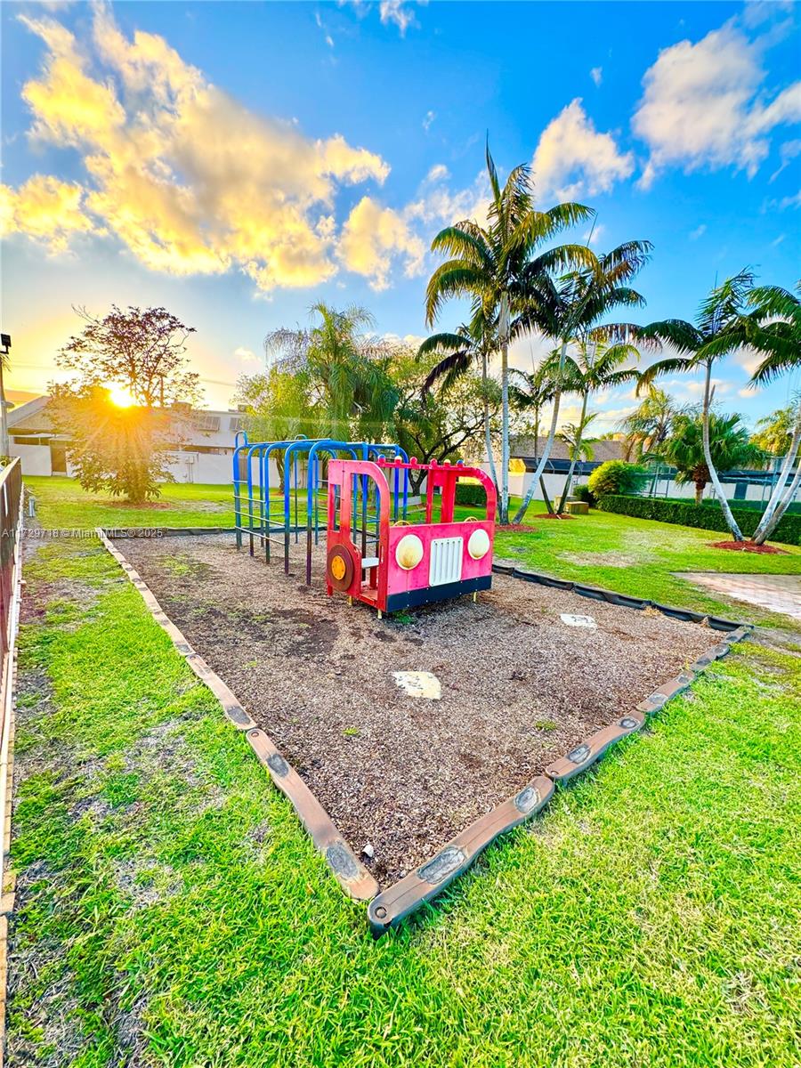 Flamingo Villas - Residential