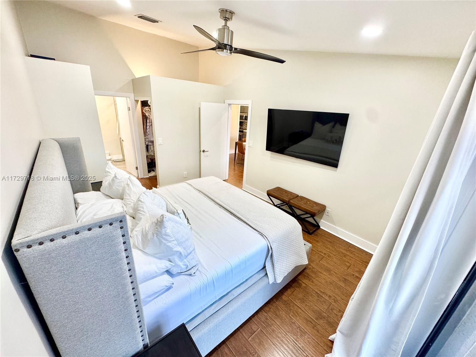 Flamingo Villas - Residential