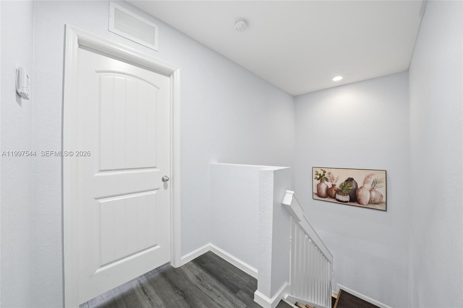 MANDARIN LAKES - Residential