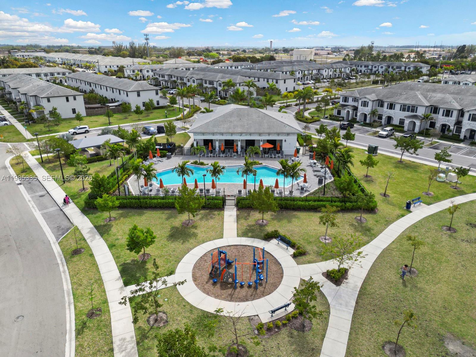 PINE ISLE - Residential