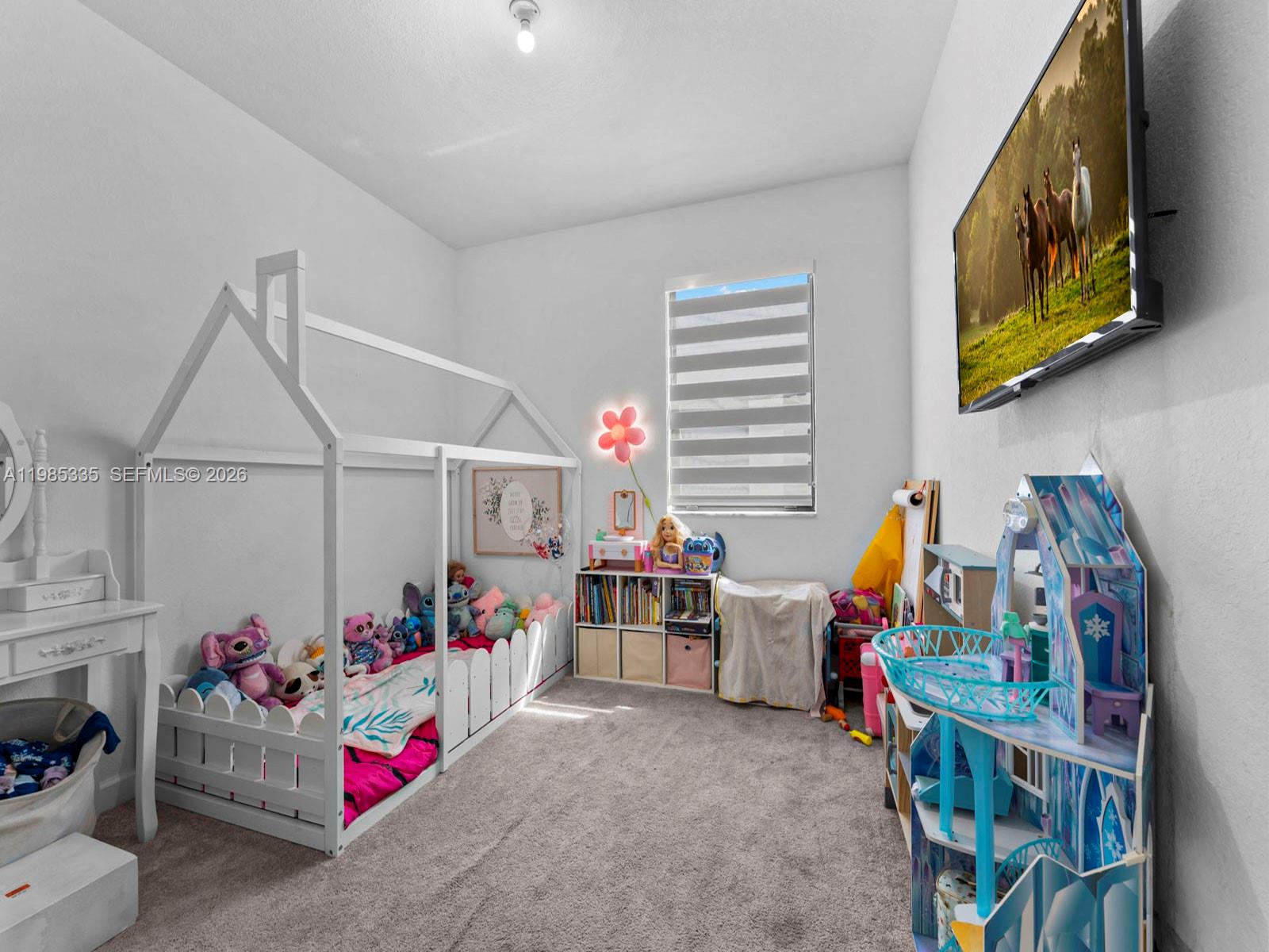 PINE ISLE - Residential