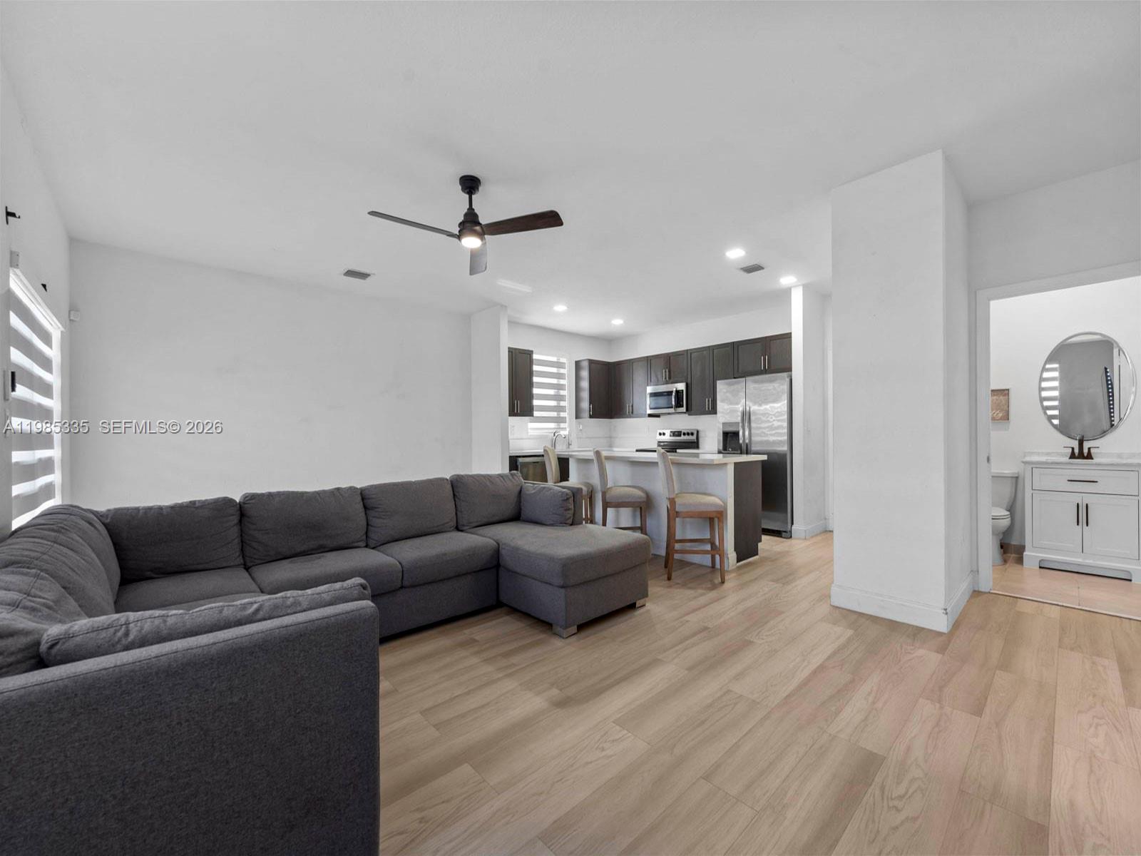 PINE ISLE - Residential