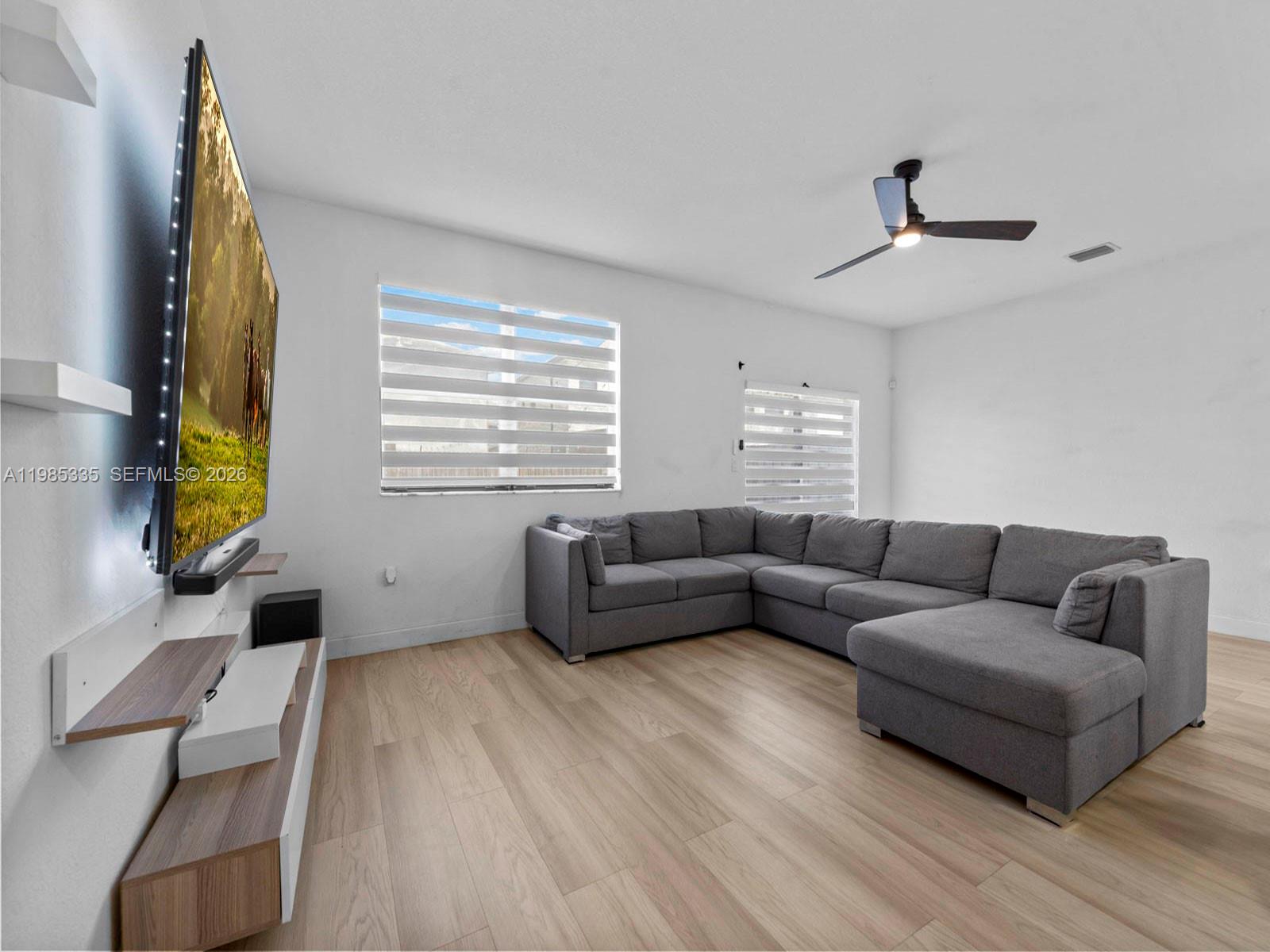 PINE ISLE - Residential