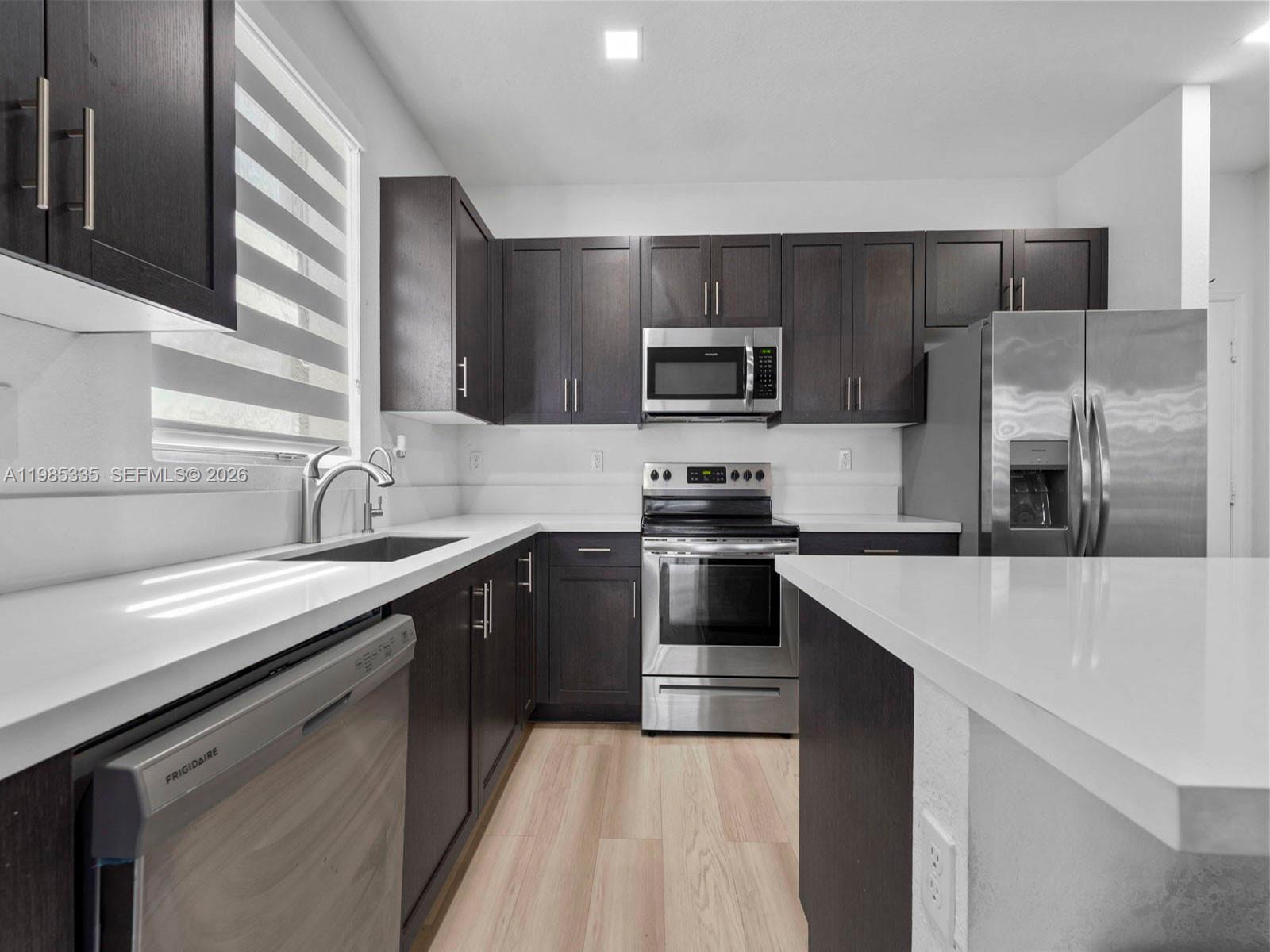 PINE ISLE - Residential