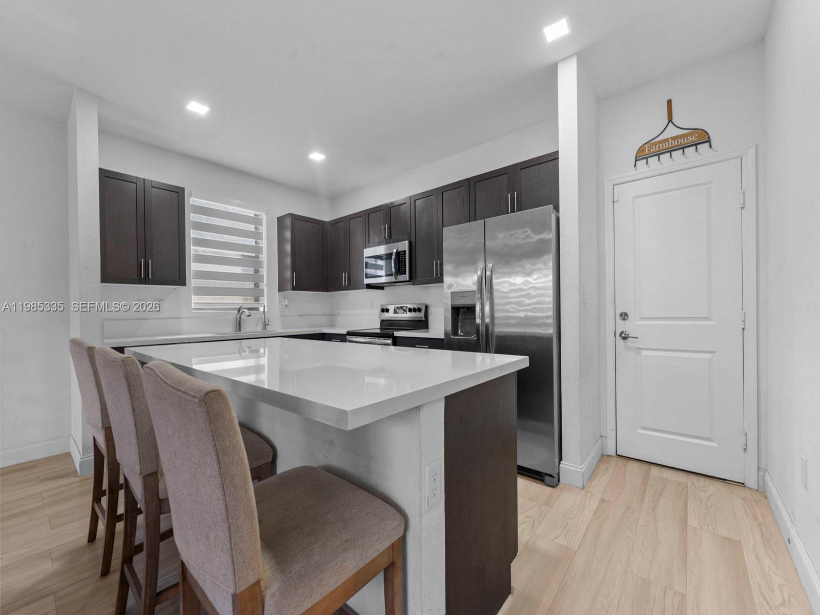 PINE ISLE - Residential