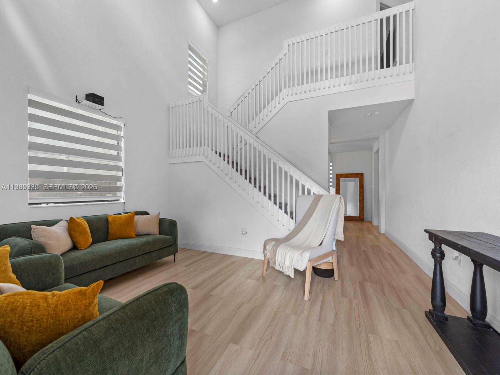 PINE ISLE - Residential