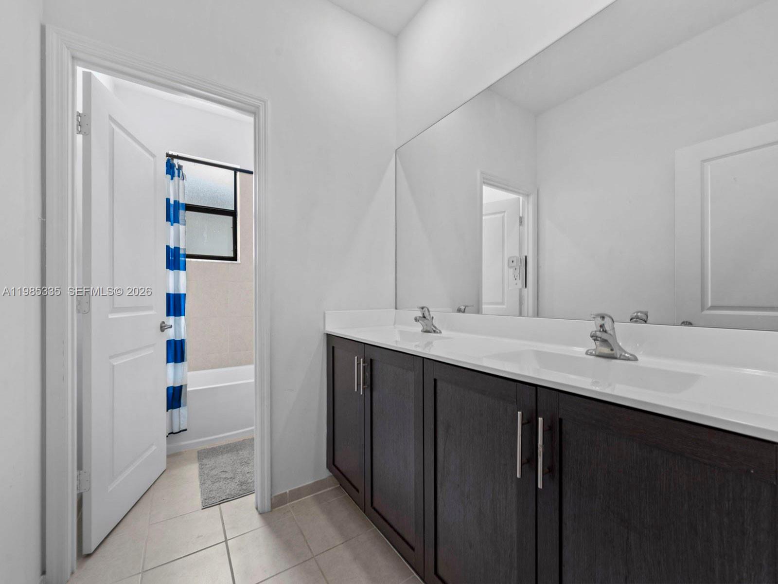 PINE ISLE - Residential