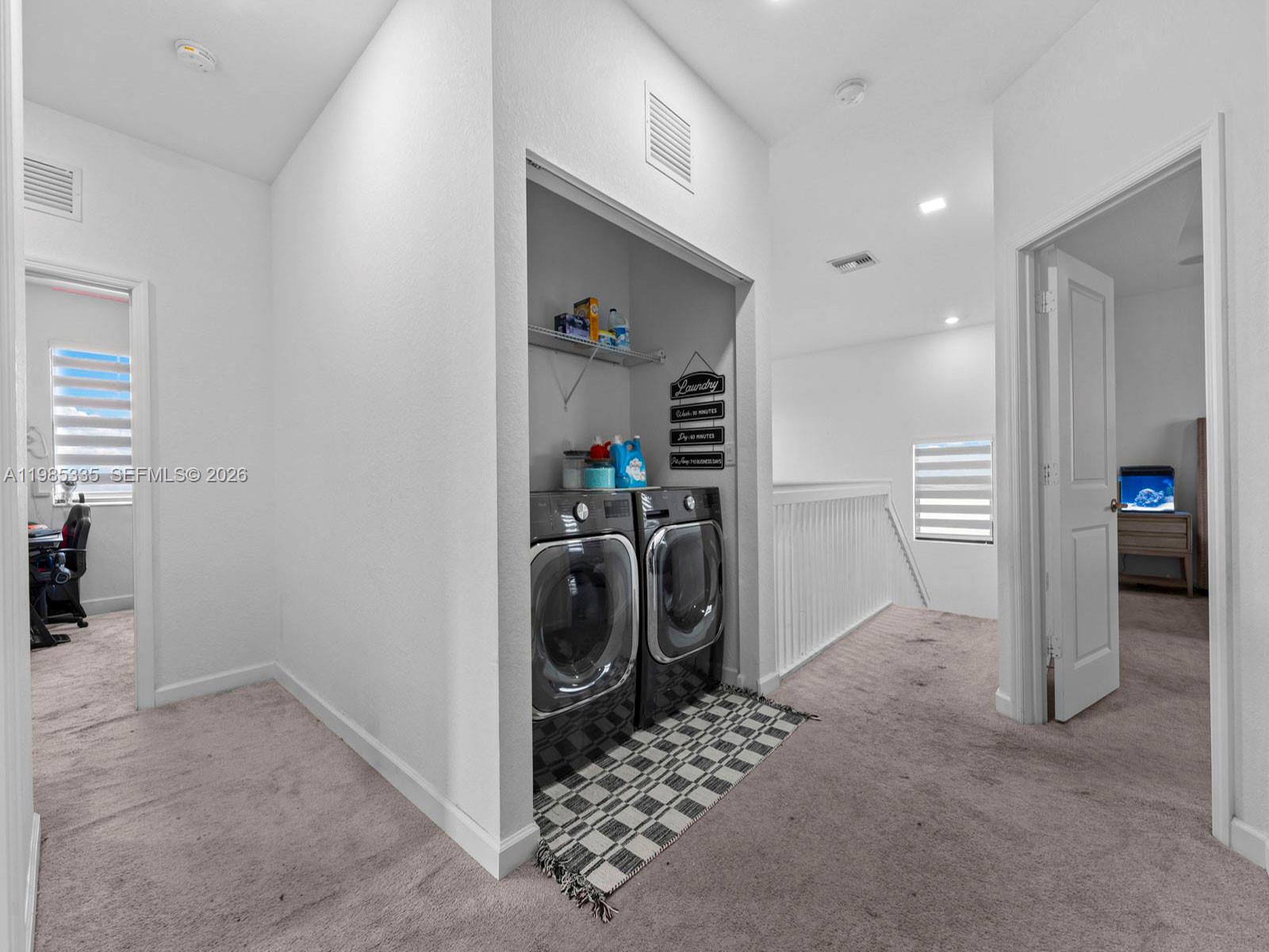 PINE ISLE - Residential