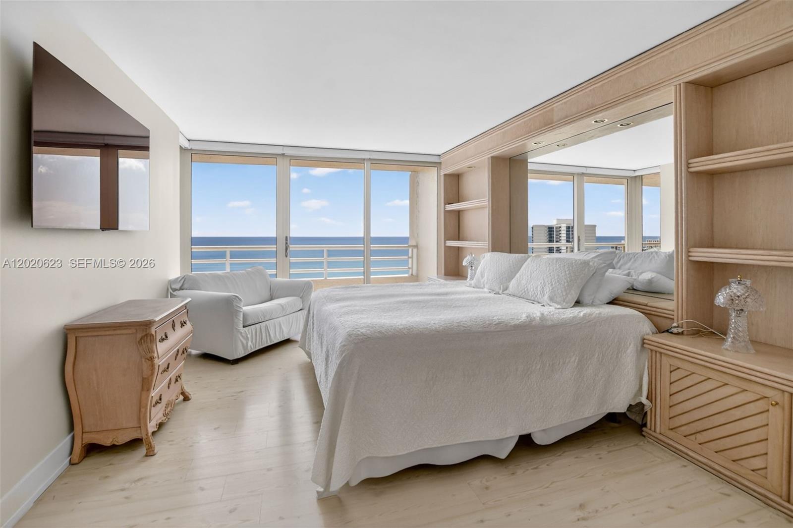 SEA RANCH CLUB OF BOCA II - Residential