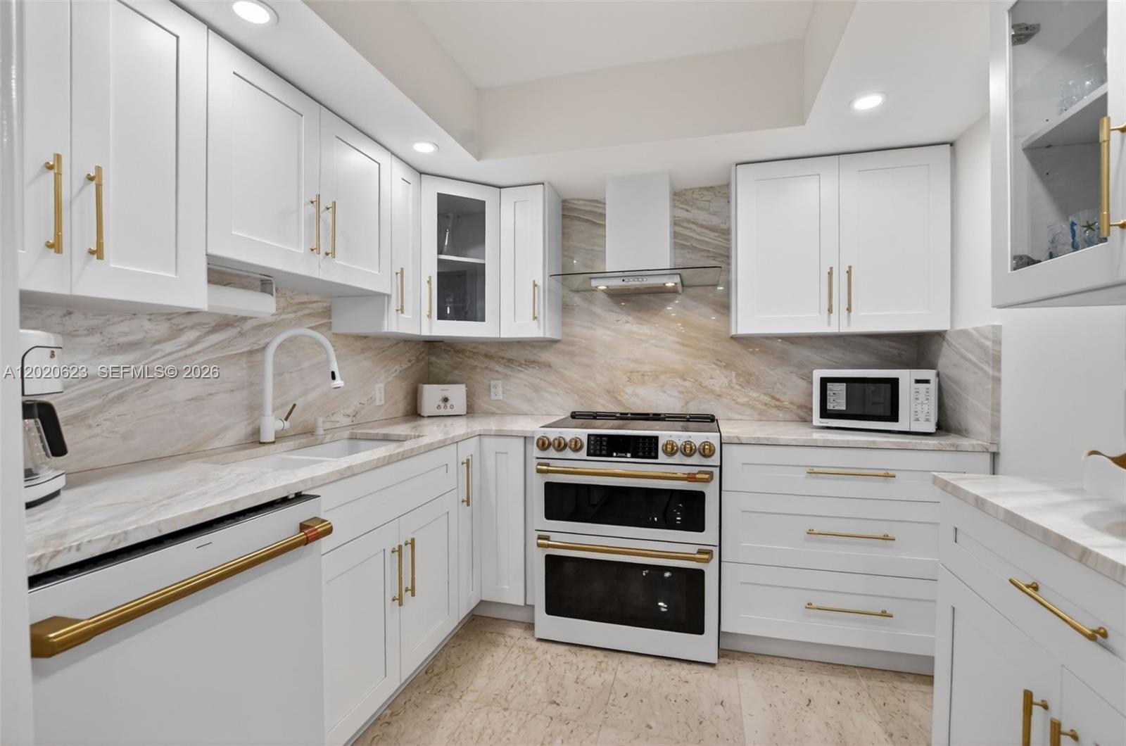 SEA RANCH CLUB OF BOCA II - Residential
